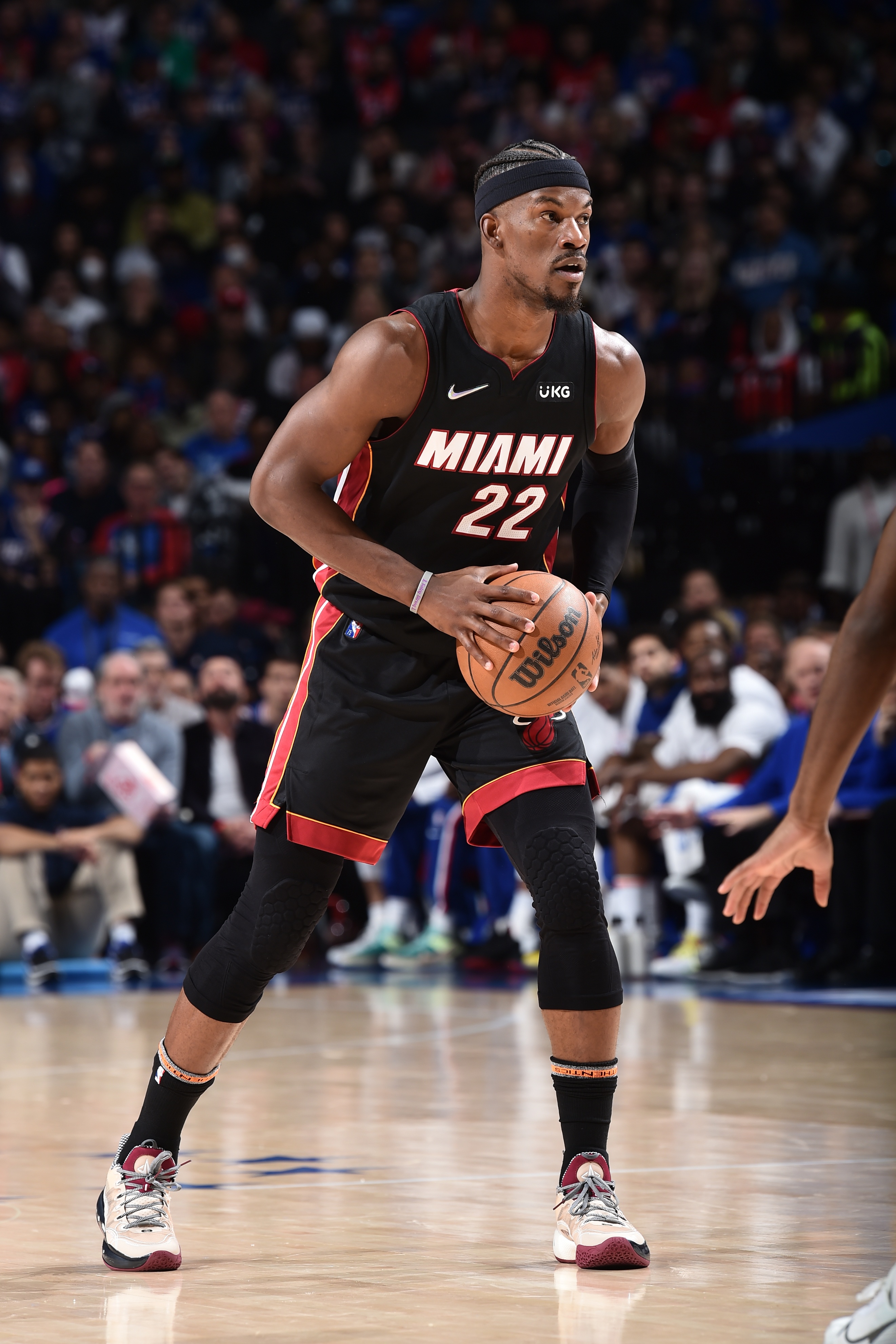 强硬对抗的 强硬对抗的