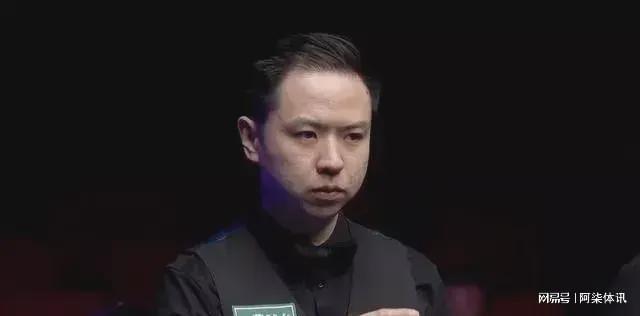话拖进了